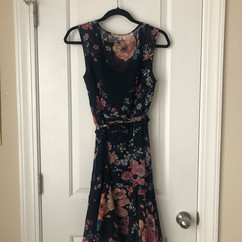 Dress - Picture 2 of 5